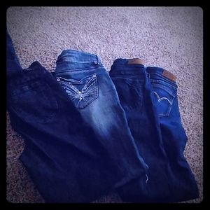 2 pairs of Levi's